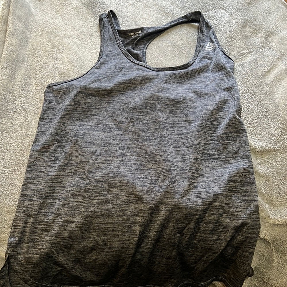 Rebok tank